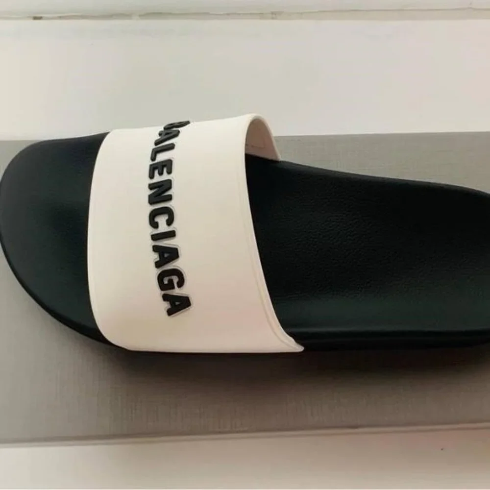 Balenciaga Men's Logo Mismatched Slide Sandal Size 8